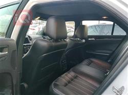 کرایسلەر 300